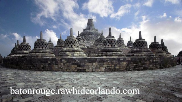 Menjelajahi Kemegahan Budaya Candi Borobudur